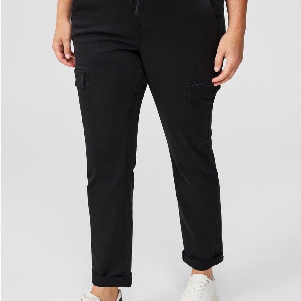 Black Cargo Pants